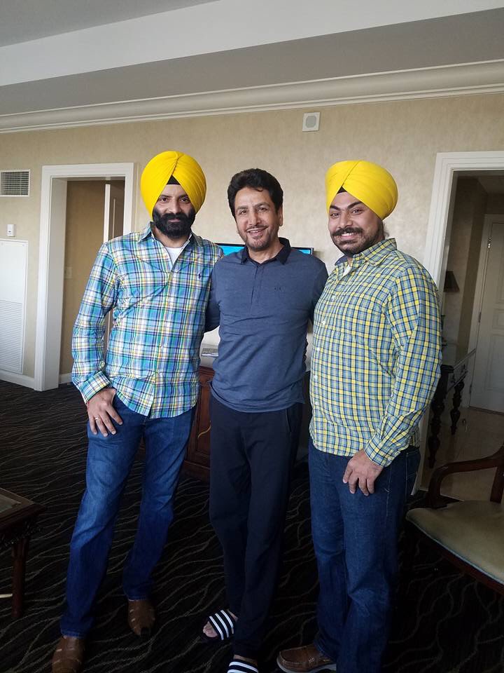 parminder51's tweet photo. #GurdasLiveUSA https://t.co/howYpQuk1u
