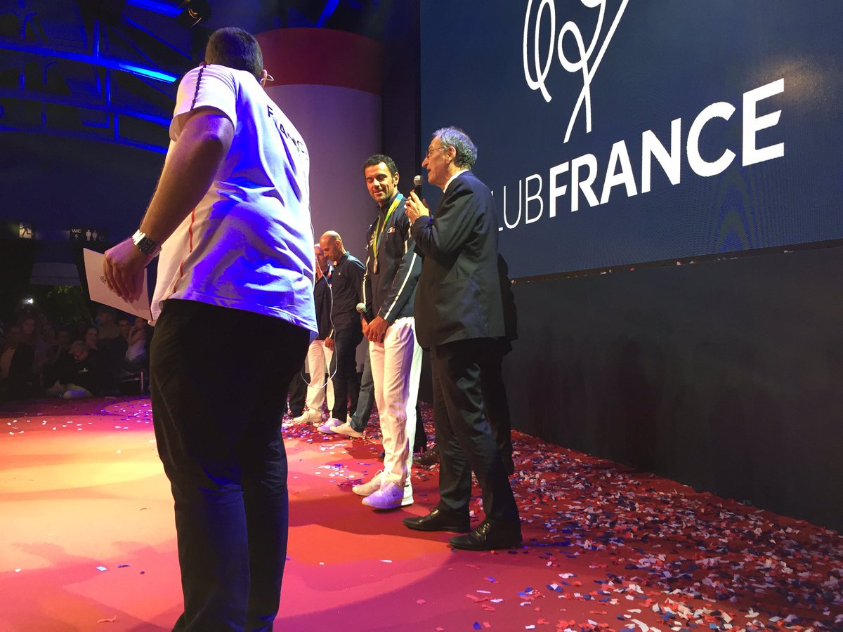 #ClubFrance Les médaillés s'enchaînent : <a href="/BeaumontMaxime/">maxime beaumont</a>  sur le podium, <a href="/SarahOurahmoune/">Sarah Ourahmoune OLY</a> en coulisse...