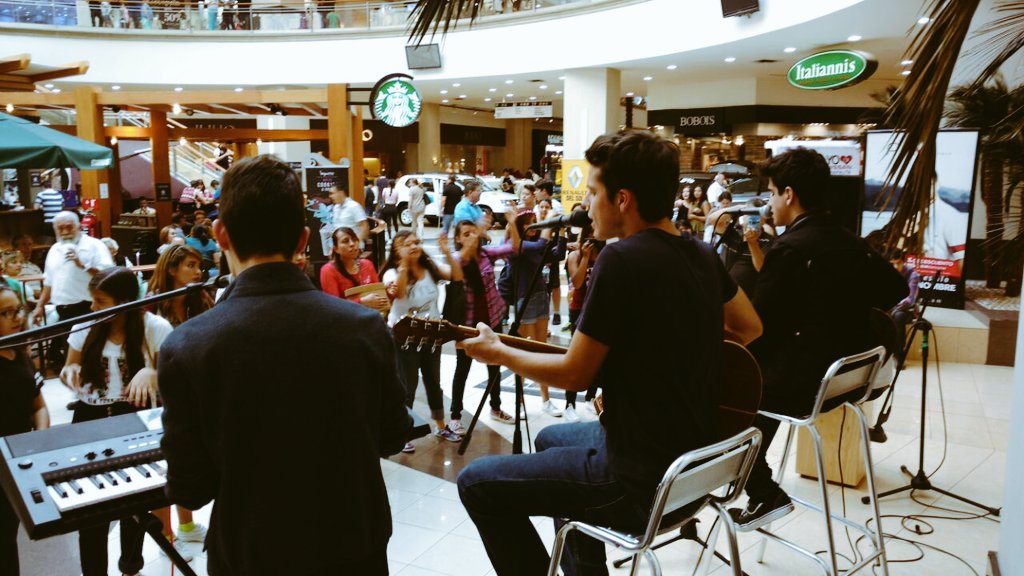 AlexisSiles's tweet photo. Extraño tanto esto 👇 https://t.co/F5J9y31wOy