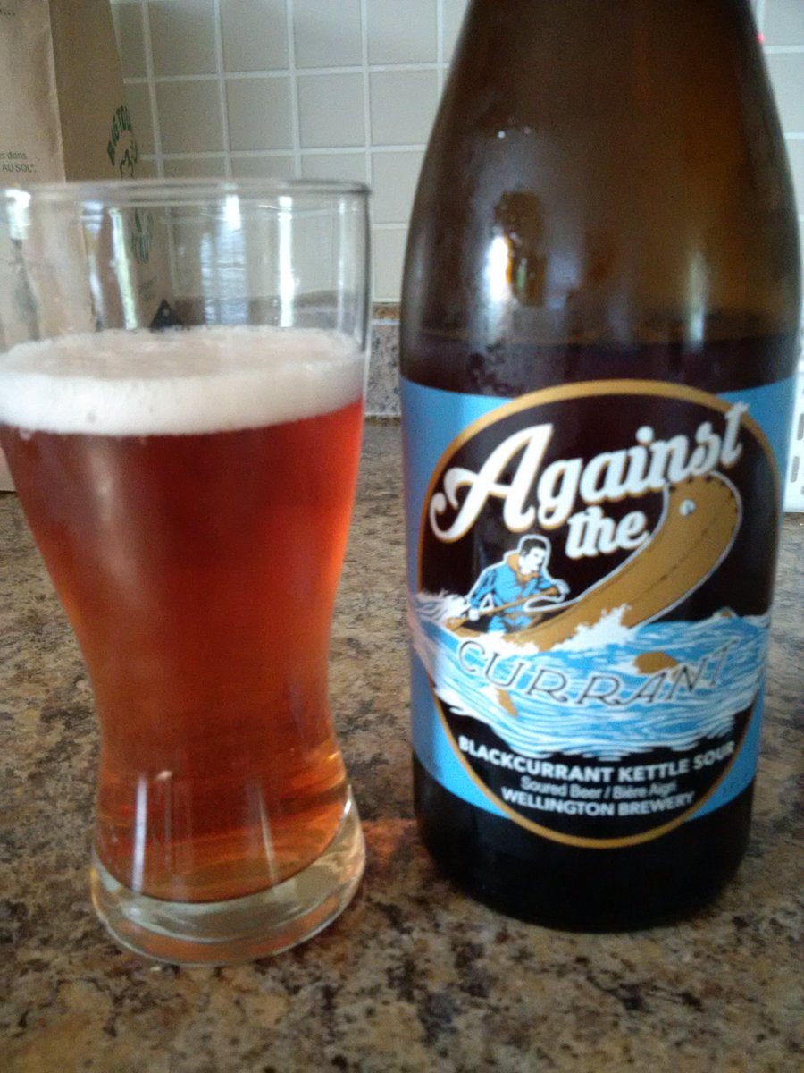 lucie_b1's tweet photo. Quenching my thirst on a hot afternoon. Courtesy of @WellyBrow #thanks #cheers #againstthecurrant 🍻 https://t.co/X00XYCv8TE