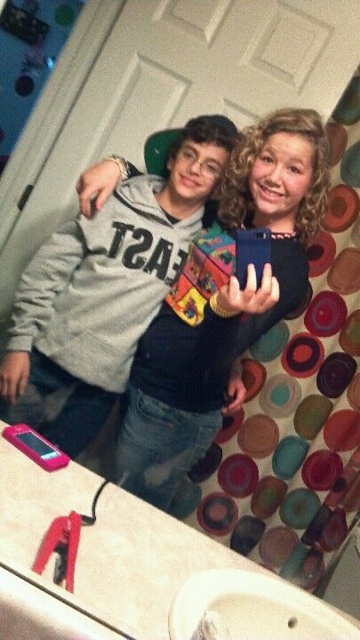 nick_ray12's tweet photo. Fly high baby girl❤️ your in a better place. Sleep good summer lee, love you https://t.co/xl9d9CnAAI