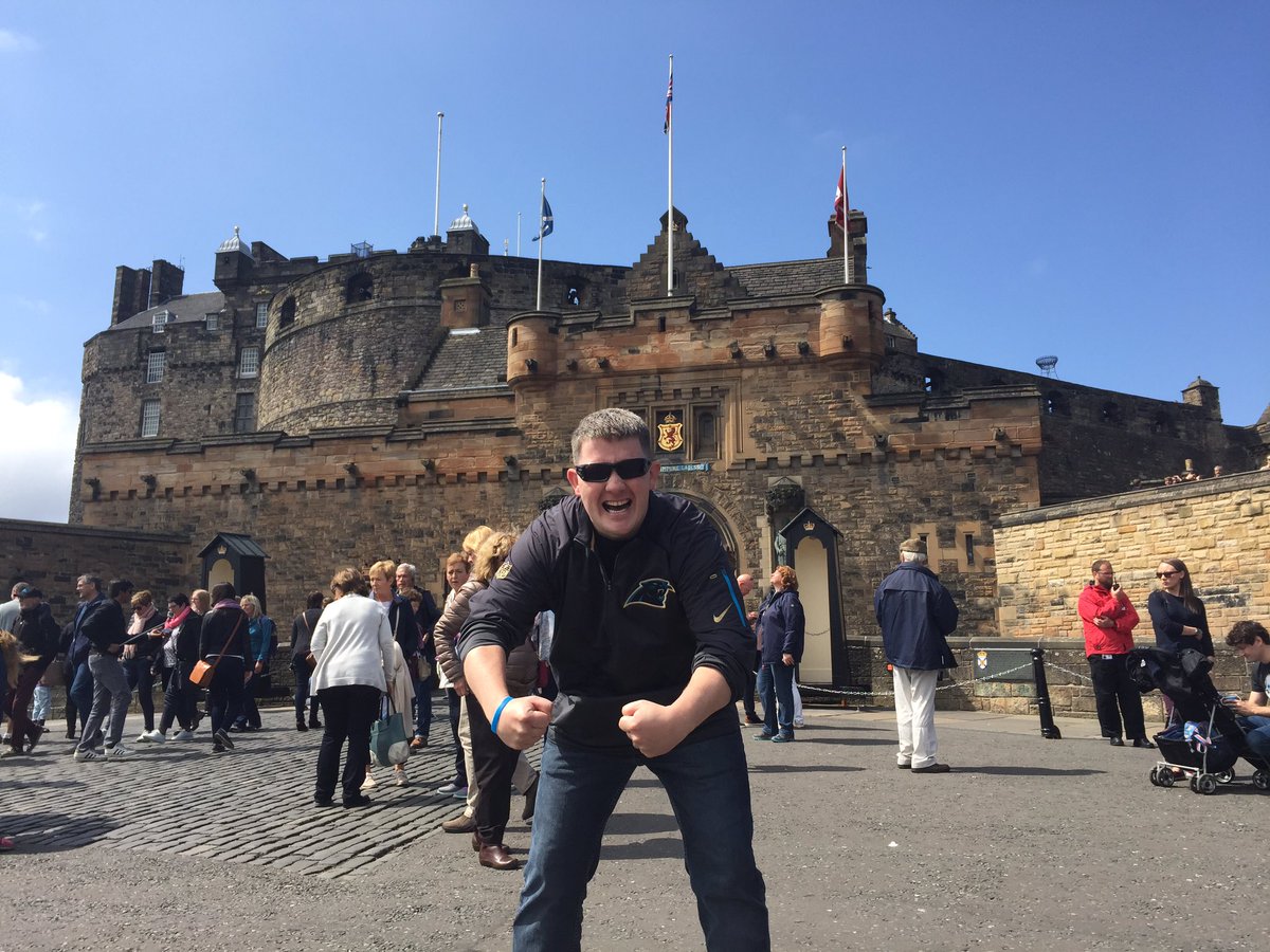 Mdavids23's tweet photo. @k4coleman I was conducting the #KCFlex before it was a competition #KeepPounding #OriginalWinner #EdinburghCastle https://t.co/XuioQ6xpmp