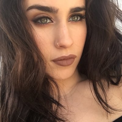 annes_official's tweet photo. Ich brauche nur dich😍😍 https://t.co/5oFHAntKMk