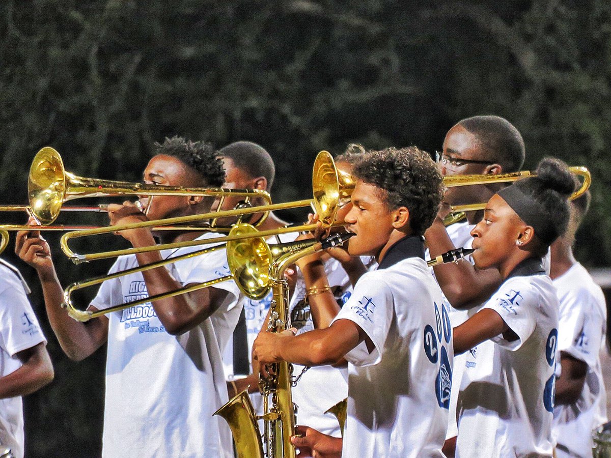 BurkeCulinary's tweet photo. Burke Culinary loves the bulldog band!  Great job last night, folks. https://t.co/dRbnQYk2dt