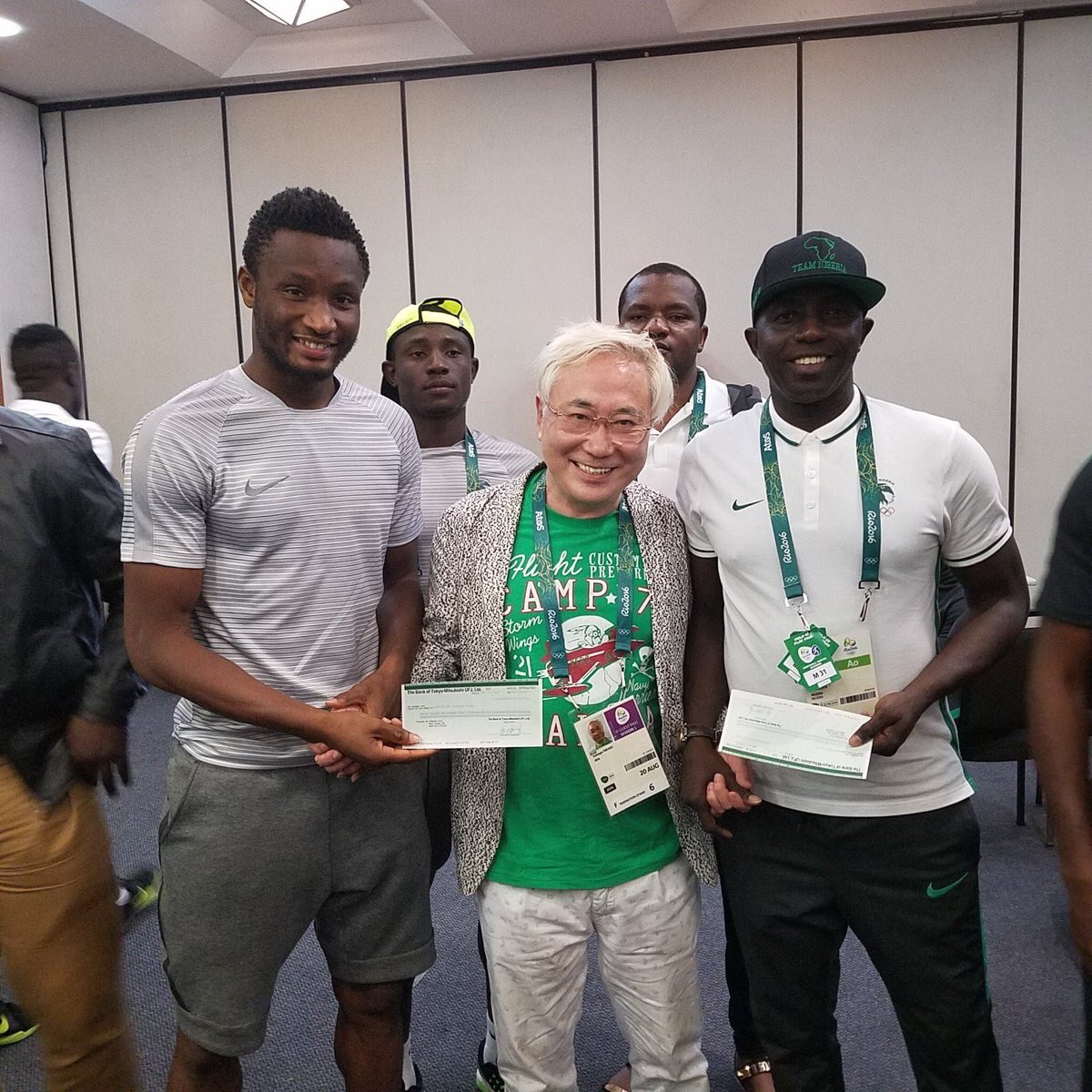 _Aadeolaa's tweet photo. @thenff you lot must be daft to think the cheque will be issued to NFF, the letter is clear enough 😛 iyalaya process https://t.co/nyZhXULU2c