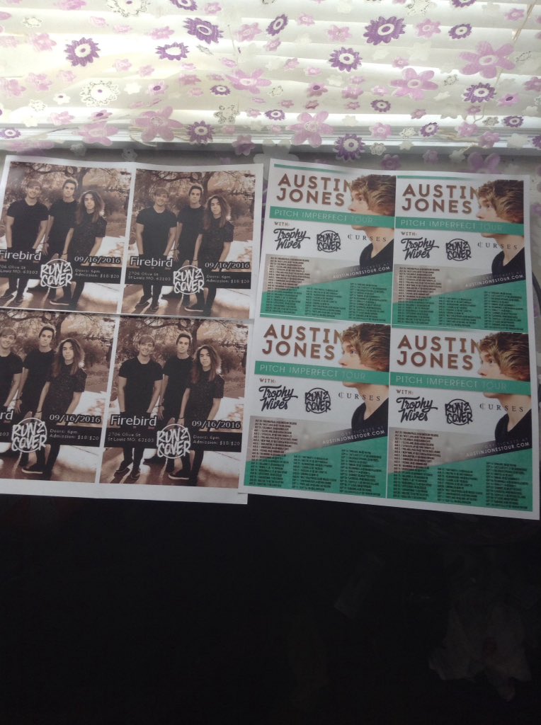 frostysprings's tweet photo. Printed front and back 😊 just have to cut them.@Run2Cover @YoMamaLlama1 https://t.co/3iJzlVJTXU