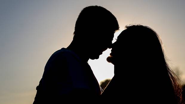 Expertos revelan las preguntas que toda pareja se debería hacer antes de casarse → bit.ly/2b3jSRr