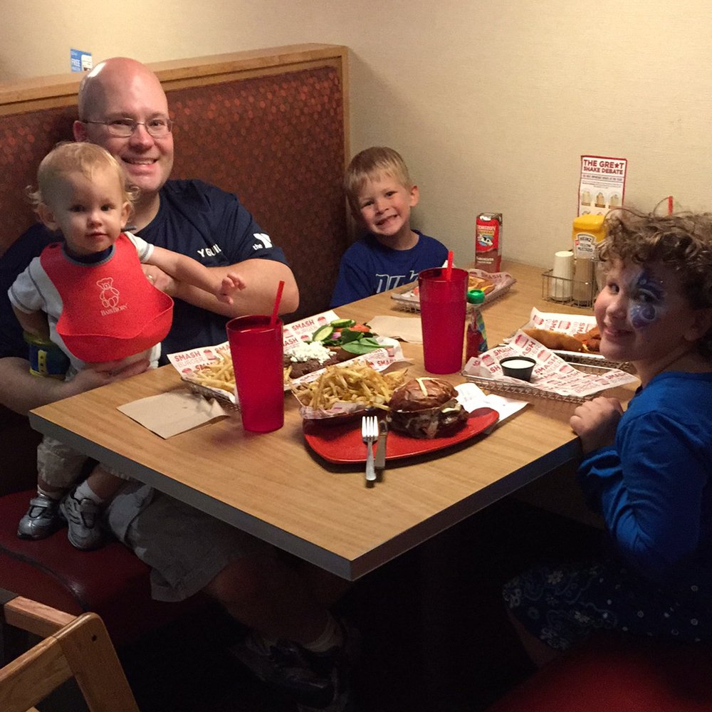 stuffipost's tweet image. A photo for you means a free milkshake for us! Thanks @Stealz! @Smashburger @getstealz