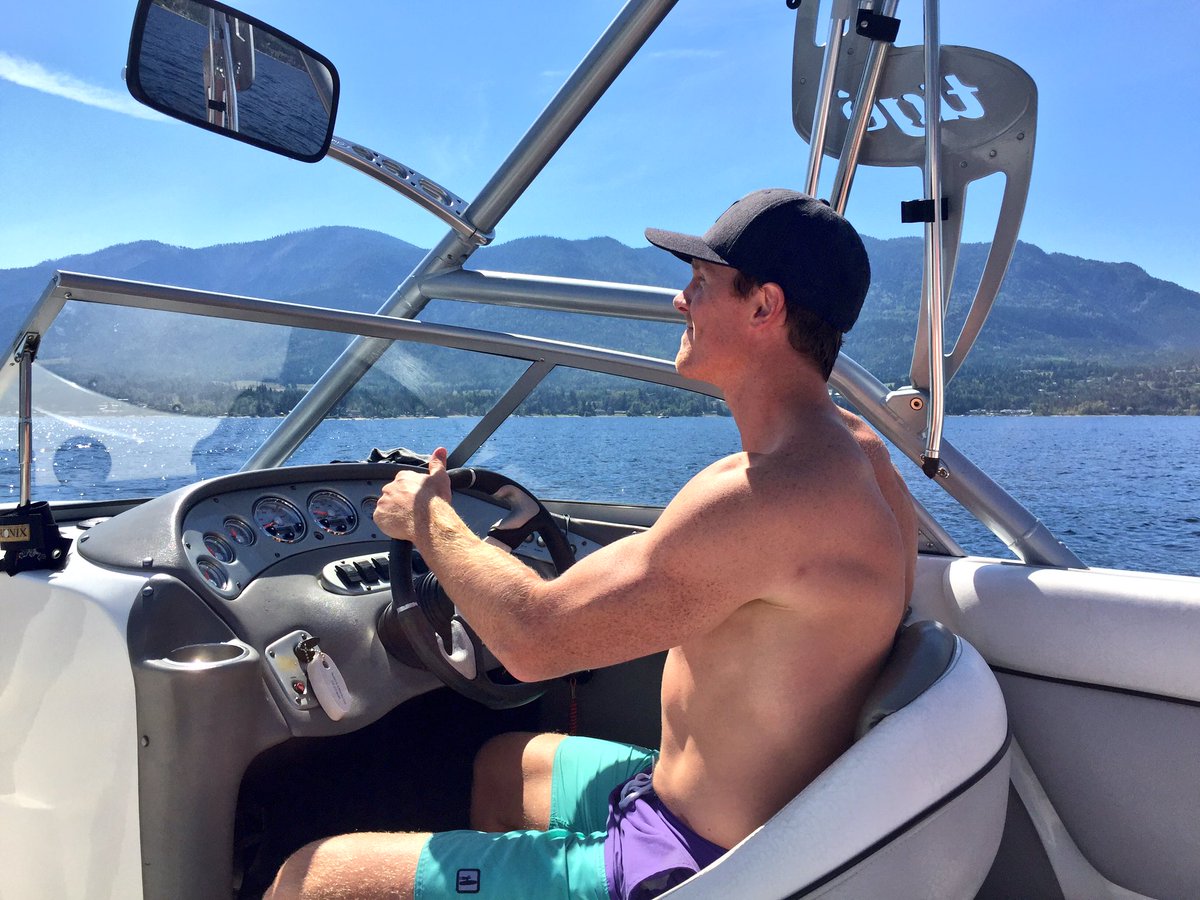 x - Boston Bruins tweet media