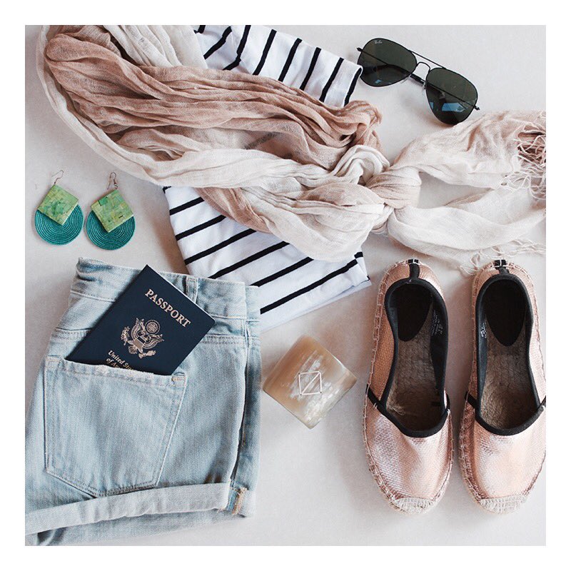 SongaDesigns's tweet image. Travel light, breezy, and in style with the Pierrre cuff and Orchid earrings🌾Click to shop--&amp;gt;bit.ly/2bDNbYl