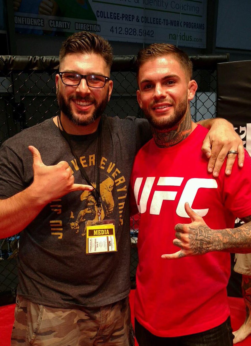 Since #UFC202 is on the horizon <a href="/Cody_Nolove/">Cody Garbrandt</a> is my favorite white belt. Good luck tonight, homie