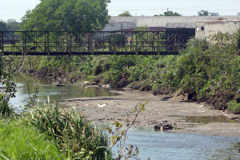 minhaoutractba's tweet image. ALTO BOQUEIRÃO Meia rua foi pro rio, Gustavo rio Fede preguiçoso jagostinho.com.br/?p=99535 @blogdojota #ForaFruet