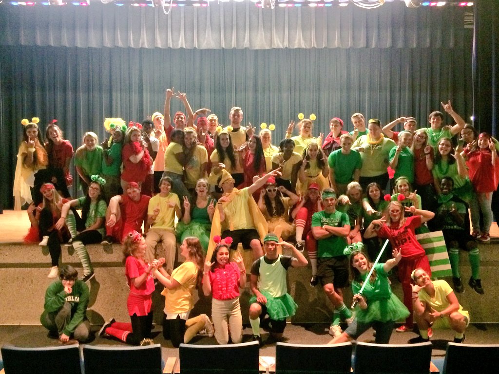 FairbornFocus's tweet photo. Champions of spirit! Focus Leaders of 2016/2017! https://t.co/4HyOCf6rbF