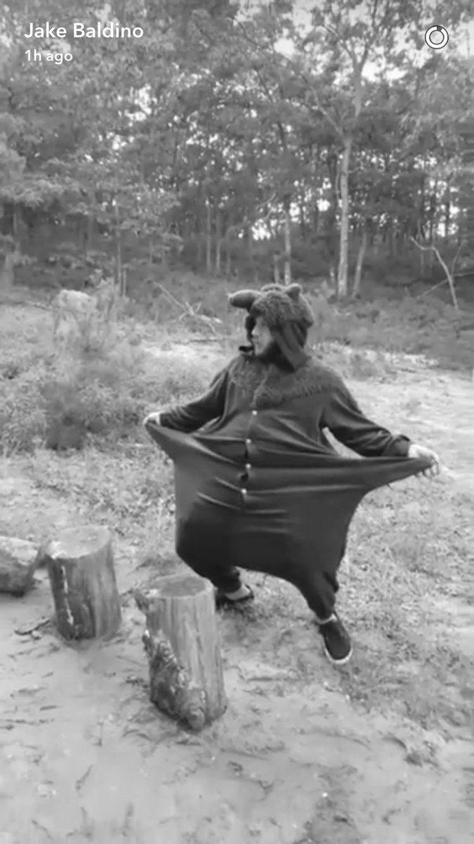 PatrickTCarroll's tweet image. @PrettyMuchIt ATTENTION: There has been a #DatBear sighting on @JakeBaldino's snapchat. #CampPMI