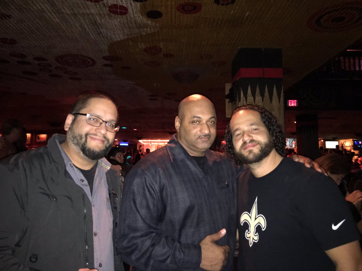 AwarenessMogul's tweet photo. Live from @Houseof_Blues @itslevie show #fsebmb @ChrisGoyzueta @Mykemann https://t.co/ESkdil6PYK