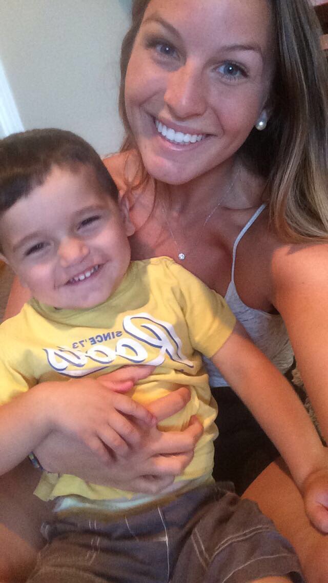 laurrraaaa_'s tweet photo. After 3 long months without these cuties I finally got to love on them. 💙🎀 https://t.co/3bECwEjG4R