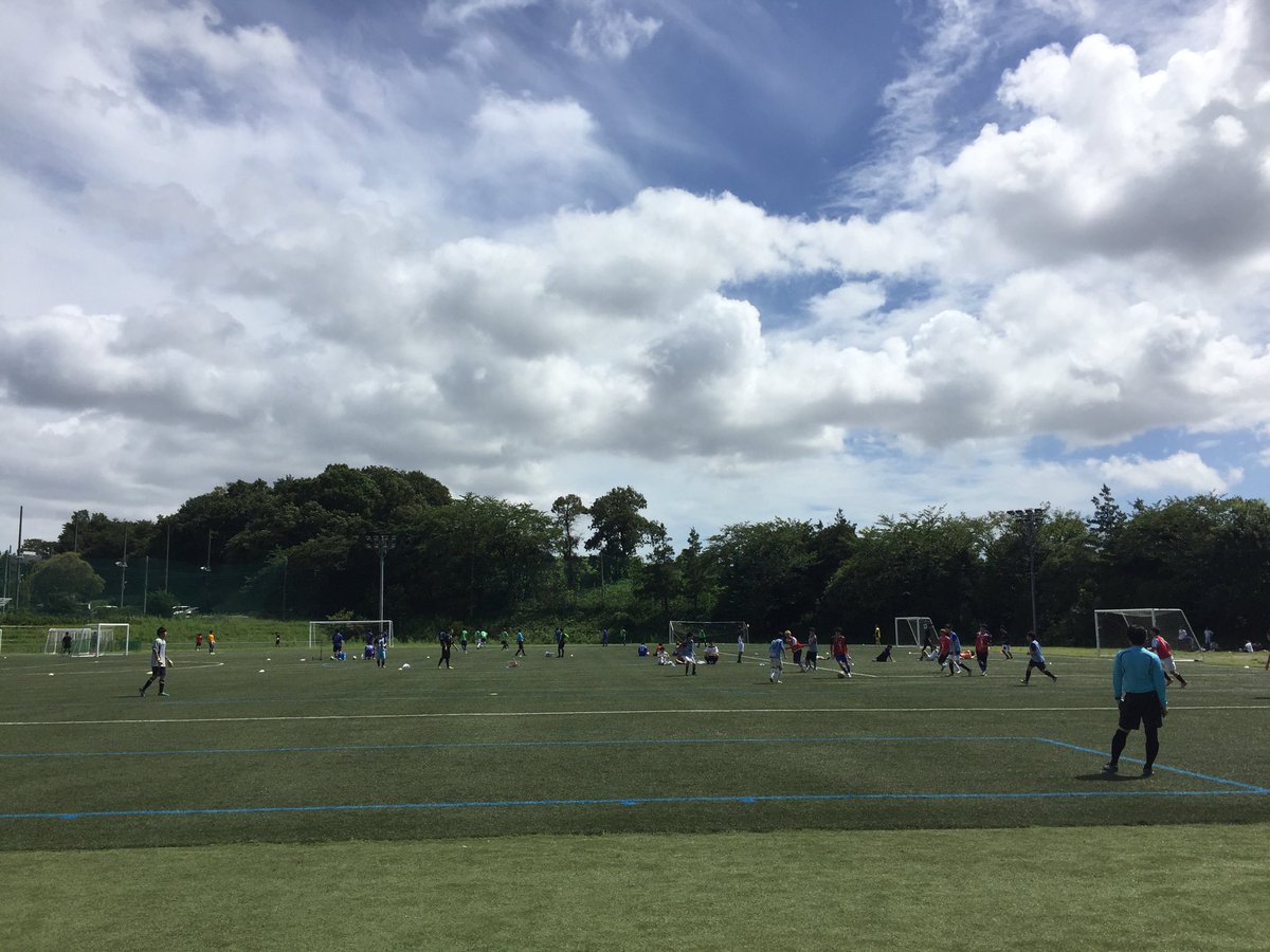 東戸塚fp 本日 ソサイチ大会開催中 グラウンドをフルにご利用いただきコート3面で行われてます Yokohamafc 東戸塚 ソサイチ エフチャンネル 横浜fc 公式 Scoopnest