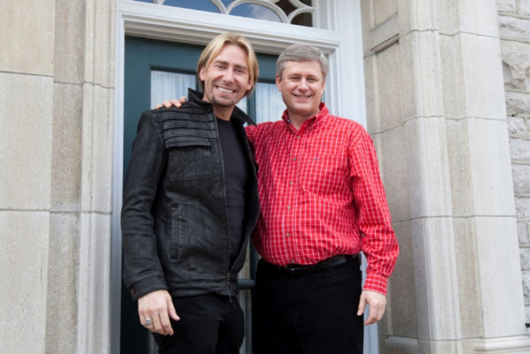 JakeAReid's tweet image. Which of these photos has 4 pleats? #TheHip