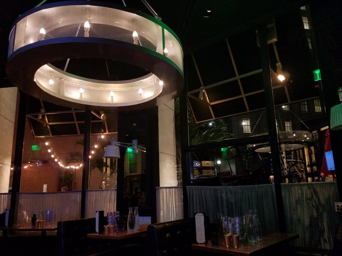 Out to <a href="/SocietyonHigh/">Society on High</a> for art, drinks and ...   #snapchat for more... 
snapchat.com/add/bostonatti…