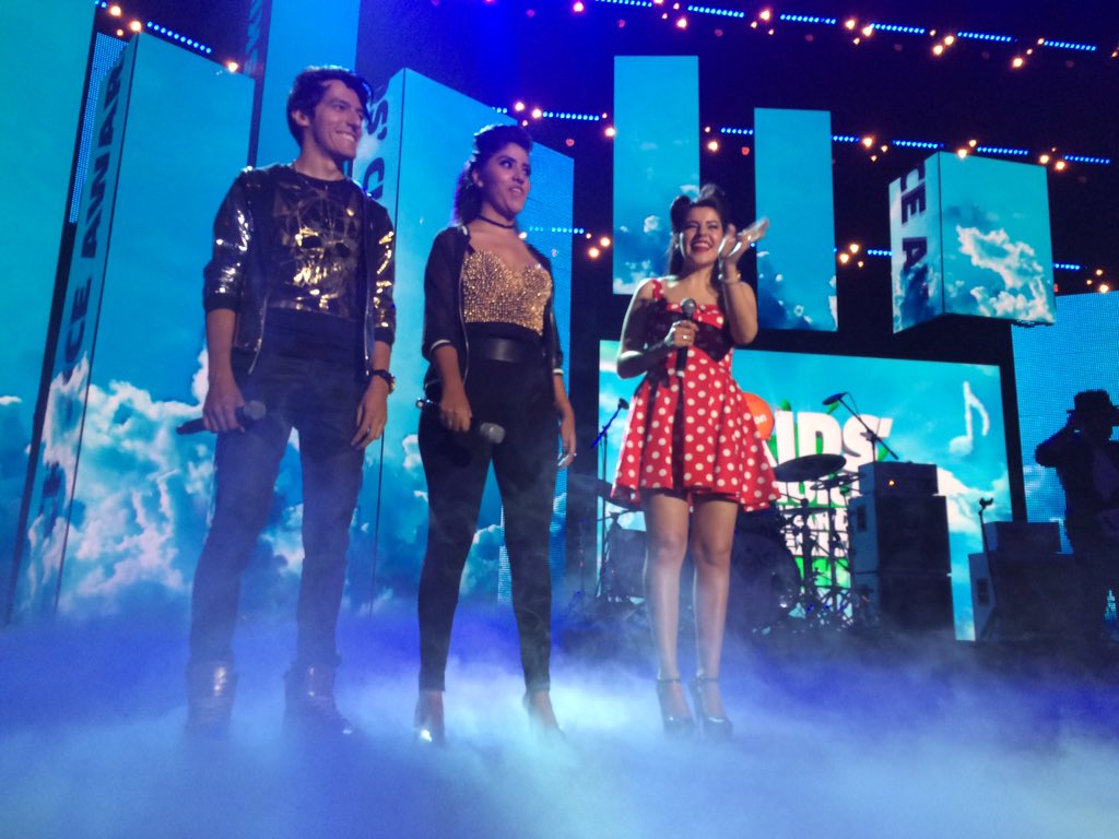 caelifans022's tweet photo. @peru_caeli escuche polinesios? @PlaticaPolinesi https://t.co/nDZxrXneb4