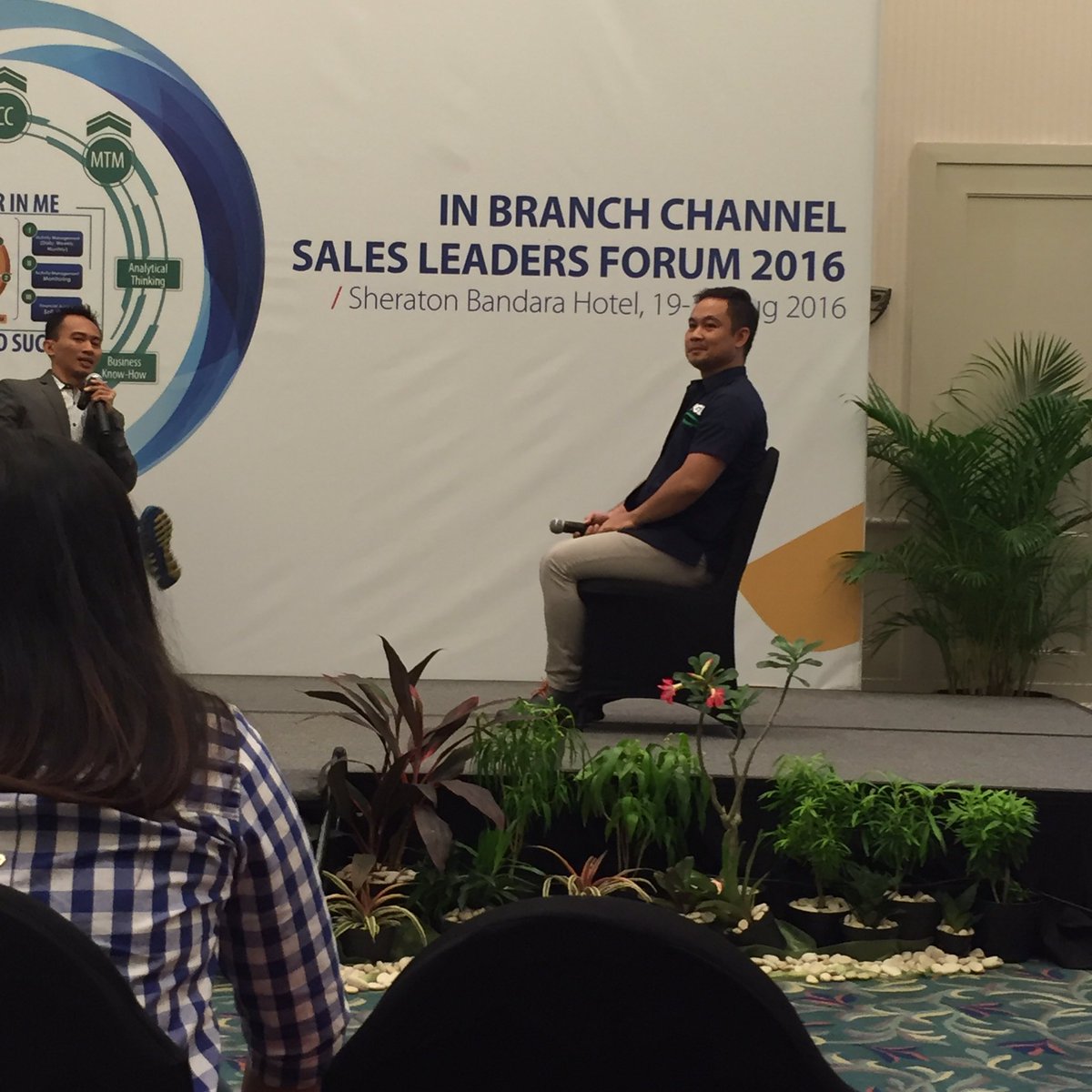 Go go Pak Ketua JP2 kang herry 💪😎 #ibsl2016 #leaderinme #proudofaxamandiri #groupJP2 <a href="/zarkis_AMFS/">widi zarkis</a> <a href="/anadave79/">anadave</a>