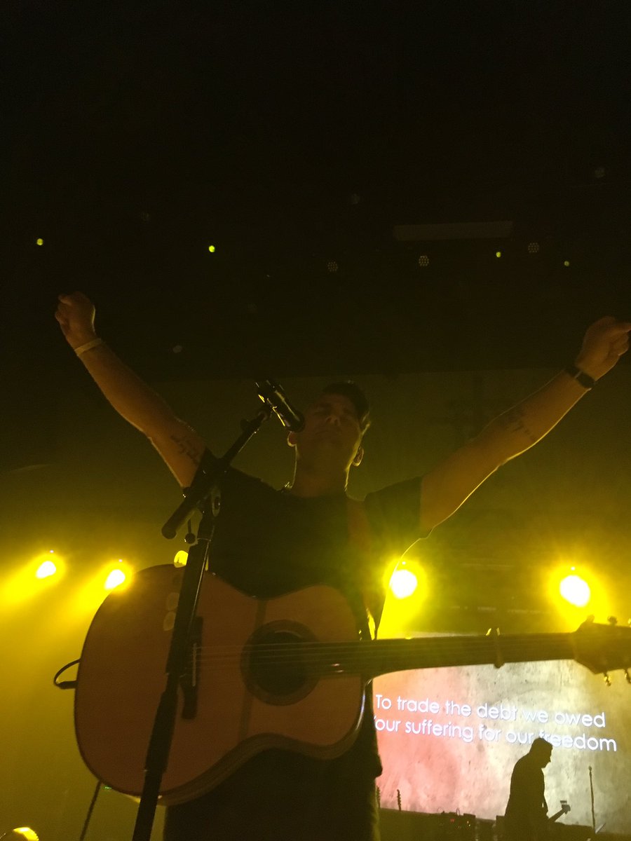 eacrosby20's tweet photo. All God's children sing out, glory, glory, hallelujah, He reigns. He Reigns, He reigns. #overflowmgm https://t.co/koN6393qw8