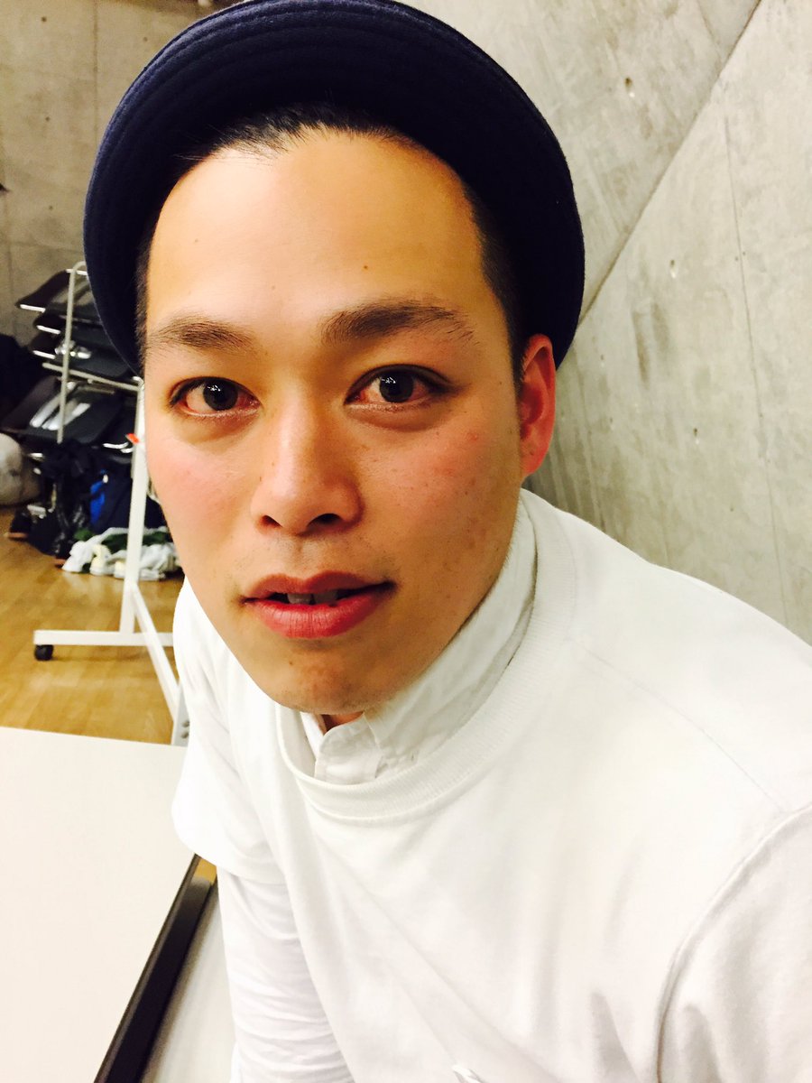 スーパーサイズ ミー 西本 على تويتر 一ヶ月前にフルフロンタル岡田をバイト先に紹介した 昨日そこの社員さんから 岡田くんってさ けっこう ポンコツ って言われた 一ヶ月でバレるか