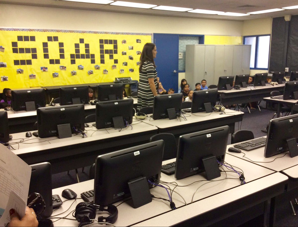 2KatShoPUSD's tweet photo. @ArmstrongPUSD's students really know how to SOAR in the computer lab and library! #PBIS #BehavioralExpectations https://t.co/RvlotvmWX5