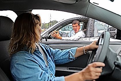 DriverShaming's tweet image. All the rage: AAA study finds lots of angry drivers on the road buff.ly/2bwqln8 #drivershaming