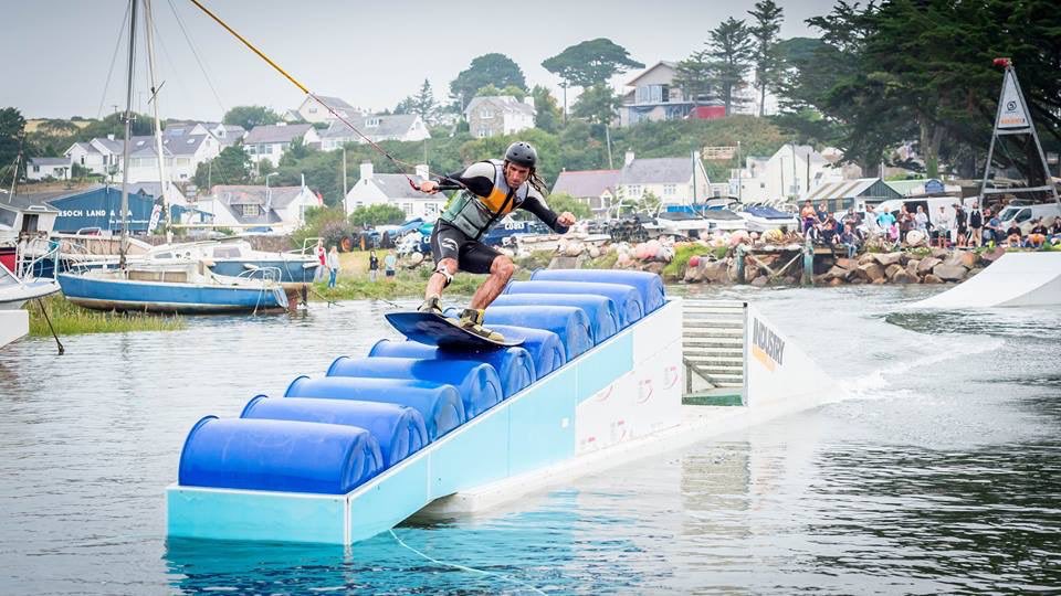 Hybrid Wake Mag tweet media