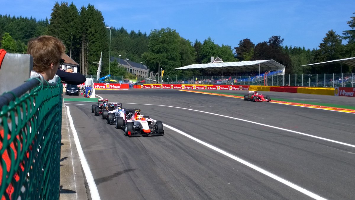 AlessandroSala1's tweet photo. #newsf1 #Spa2015 Memories...@Graftechweb @marcoasfalto @JVilladelpratF1 @RaulMolinaRecio @atodaf1 @F1Rai https://t.co/uxKVbcD1gF