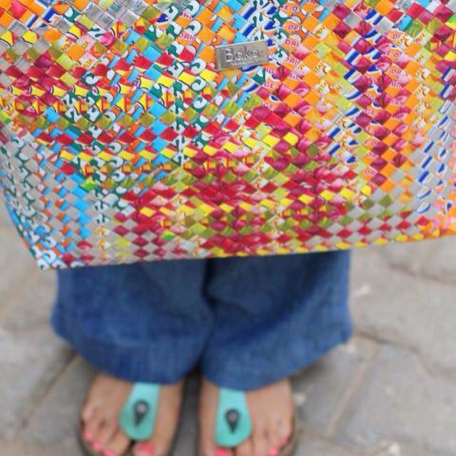 BakoBags's tweet photo. Color is never out of season, accent yourself with the colorful Báko tote. #color #totebag #handmade #upcycled https://t.co/UR0quWXzmf