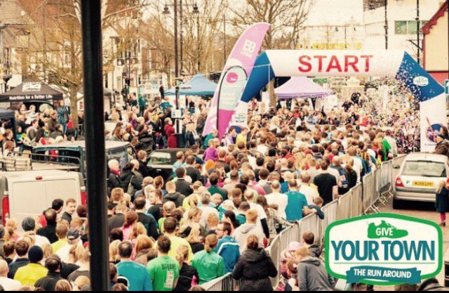 townrunaround's tweet photo. 💥4 weeks to go💥#TownsMatters #Run #GBHighSt https://t.co/Cd7pNqEMFe