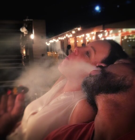 Noche de habanos con @DianaDiazDI &amp; #Churchill #MarkTwain