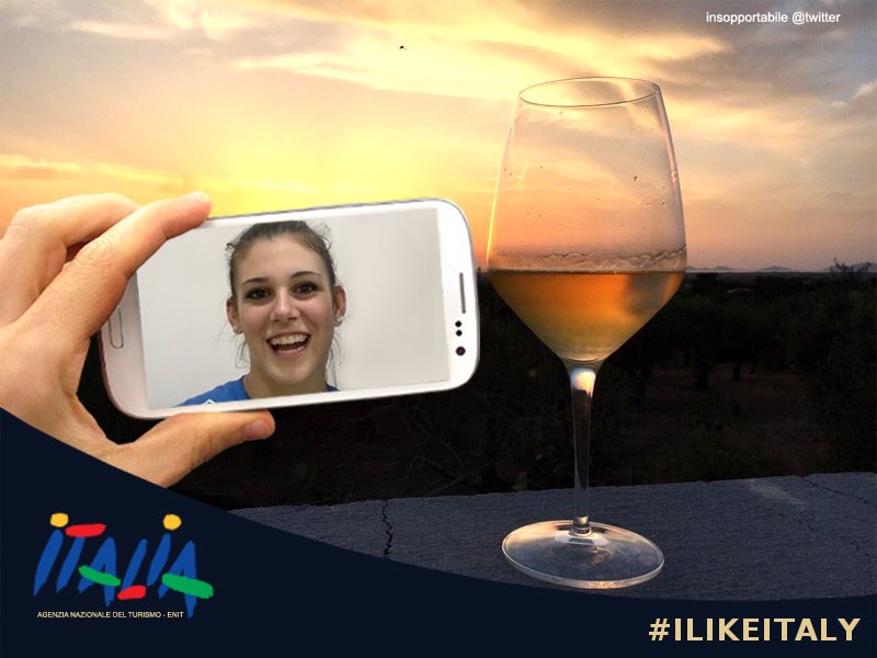 Alessia Orro ambassador to #sardolicesimo a #Rio2016 with Vermentino of #Sardegna #ITA #volleyball #ilikeitaly