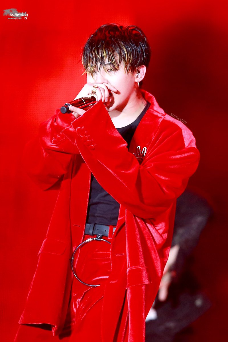 liuliu1350's tweet photo. Thanks  for bring such a beautiful stage,please continue to be happy🎇🎐
#BIGBANG10 #BIGBANG10YRS https://t.co/inLsCRiwan