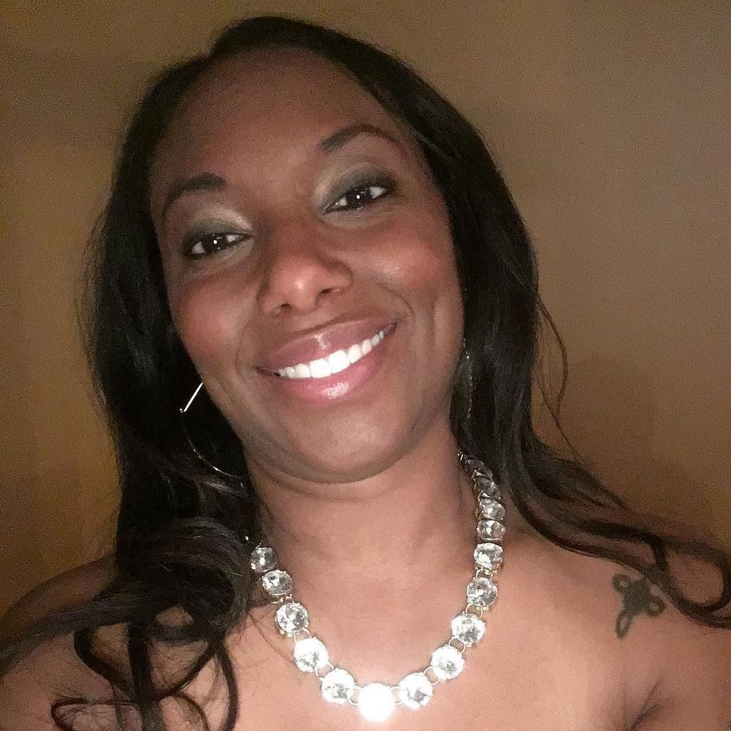 NajeemaTV's tweet photo. It was time for a #selfie #dcnights #bensnextdoor #dc #dclastcall LITERALLY https://t.co/F6ubsoIcbK https://t.co/c7n5wcDh5g