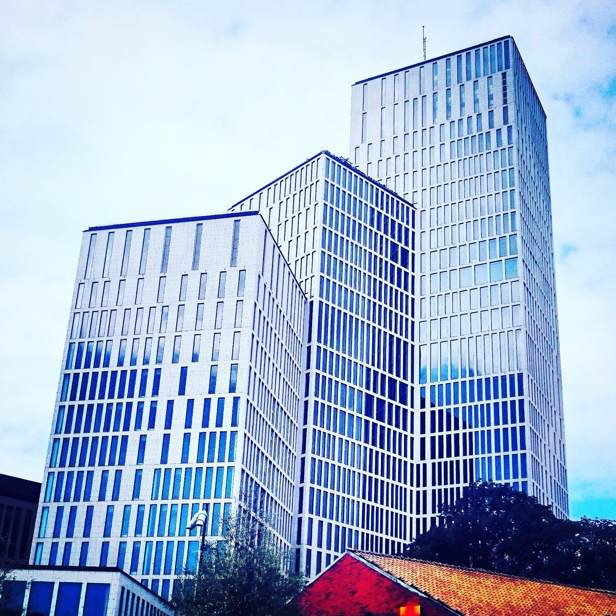 MollyKummel's tweet photo. Från i går, sett från kanalen. #Malmö #MalmöLive #HeldagMedSysterdottern #Rundan #Kanalen 😍 https://t.co/zM67Ea3JW3
