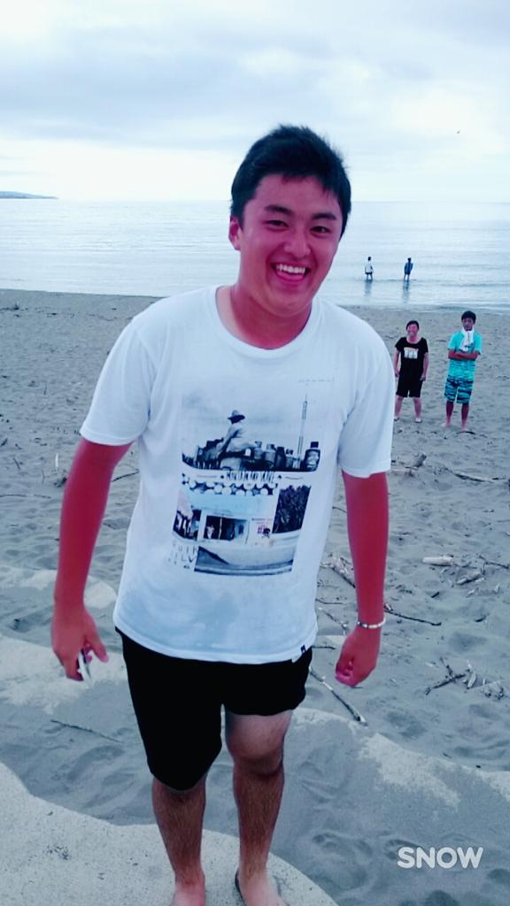 Bot02050370Bot's tweet photo. 海&amp;バーベキューなう🌊🌴🍖🔥 https://t.co/q006WmC9fG