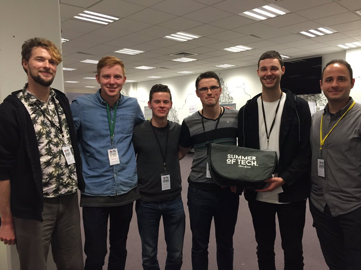 amirmohtasebi's tweet photo. So the team I was mentoring won the second place. Because they were awesome. #HackfestSoTWLG https://t.co/KYPesXZSZo