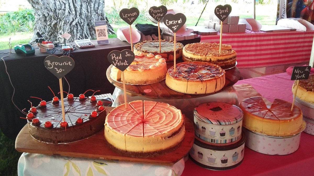 #Cake galore <a href="/WChocFest/">WChoc Festival</a> <a href="/Blaauwklippen/">Blaauwklippen Wines</a>