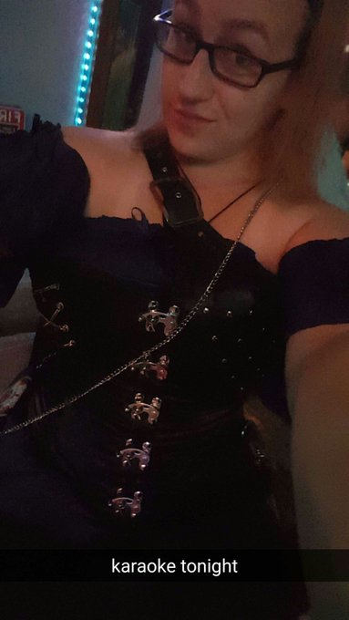 Went out tonight. Oh how I love corsets https://t.co/J3JtgbdOpL<a href="/tag/mvsales"class="tags"><span>#mvsales</span></a>
