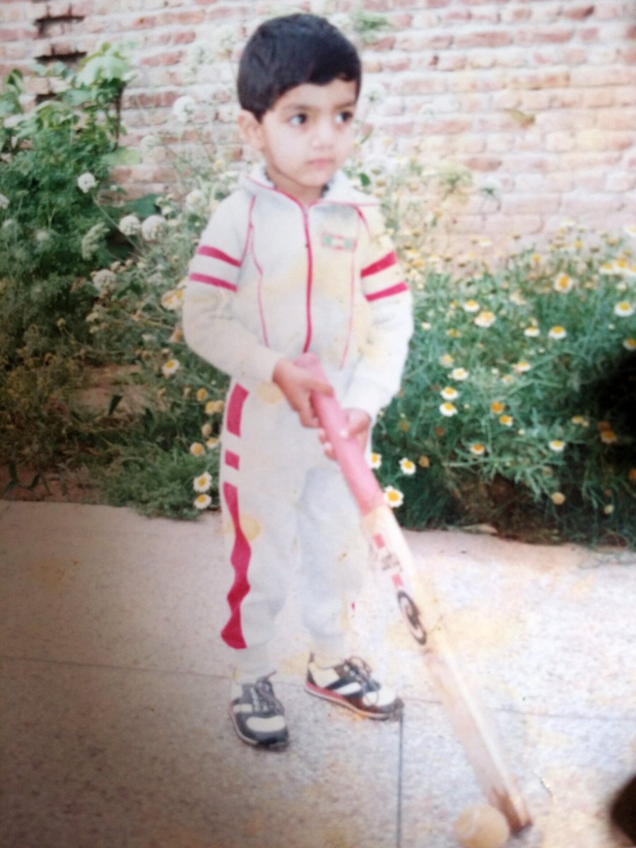 manbehindstumps's tweet photo. Ever since I was born I knew I was going to be a Cricketer! #LeftHandBatsman https://t.co/JFdwaZusMG