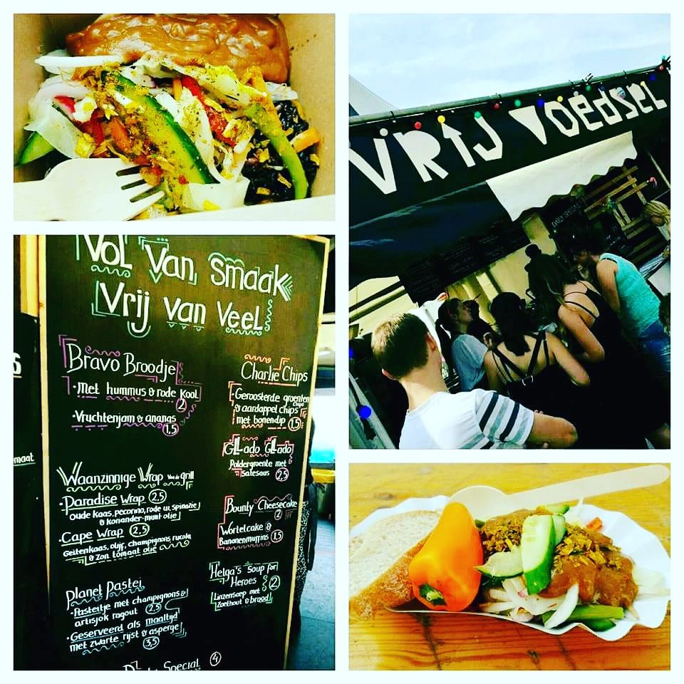 simplyspices's tweet photo. Top reacties op onze #satésaus! Nog 1 dag te proeven icm de gezonde snacks van #vrijvoedsel op #Lowlands #pindavrij https://t.co/LBMxUIAJJh