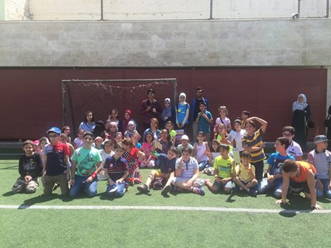 PhiScience's tweet photo. #PhiQuarks - بدأ برنامج الاطفال PhiQuarks أولى أيامه العلمية في المدارس، و كانت البداية مع المدرسة الأمريكية الرقمية https://t.co/9BwroQdrtw