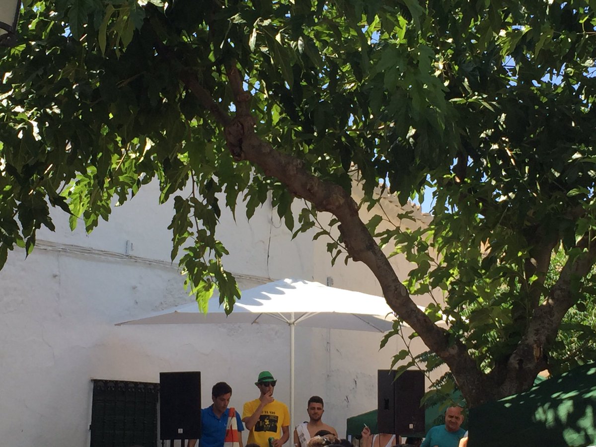 Finiquitando el mejor aperitivo del año <a href="/elpalomo007/">Fernando Morata</a>