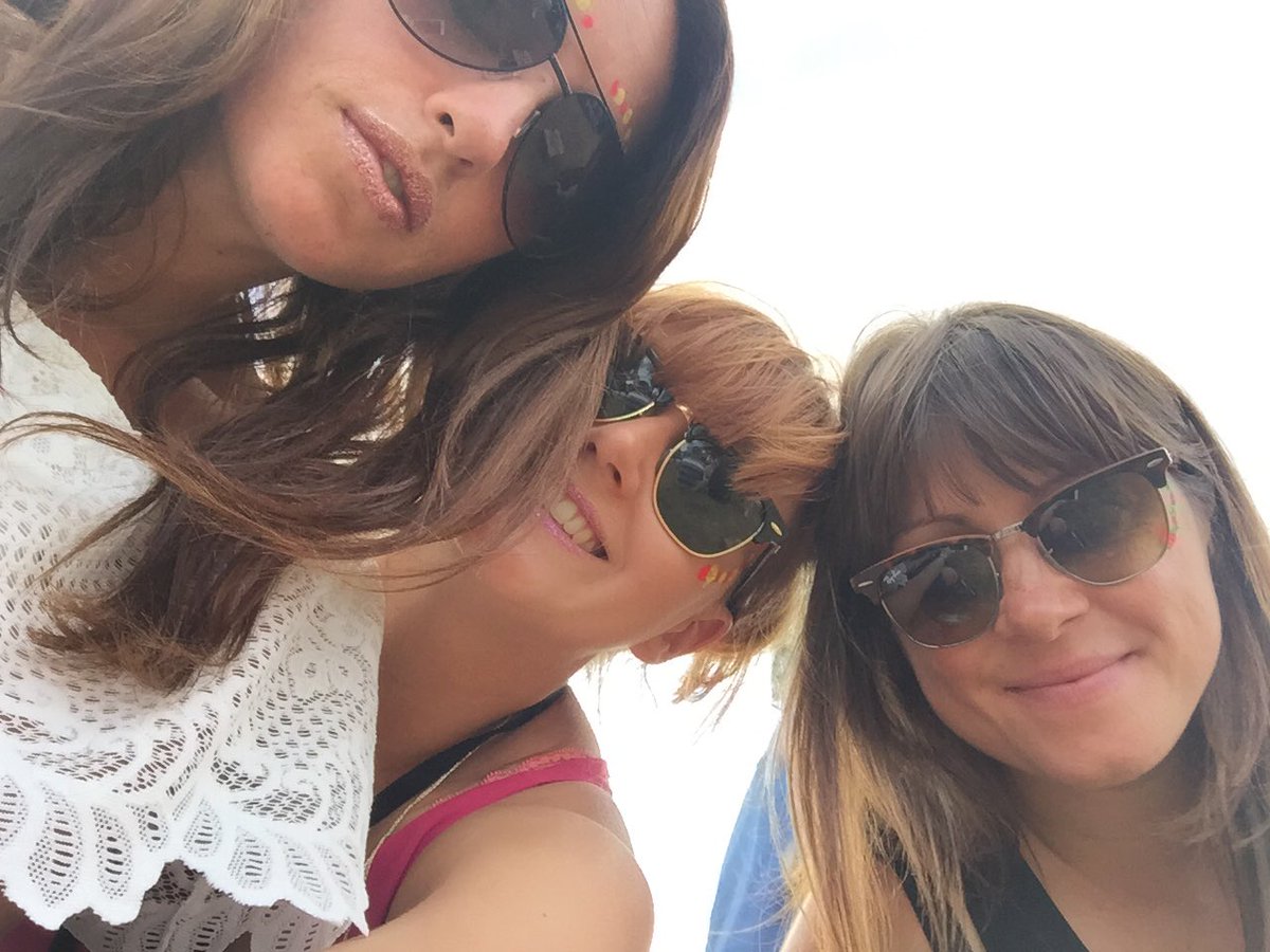 Poppy_Backhouse's tweet photo. #nofomo #VFestival2016 https://t.co/1en8khgjAM