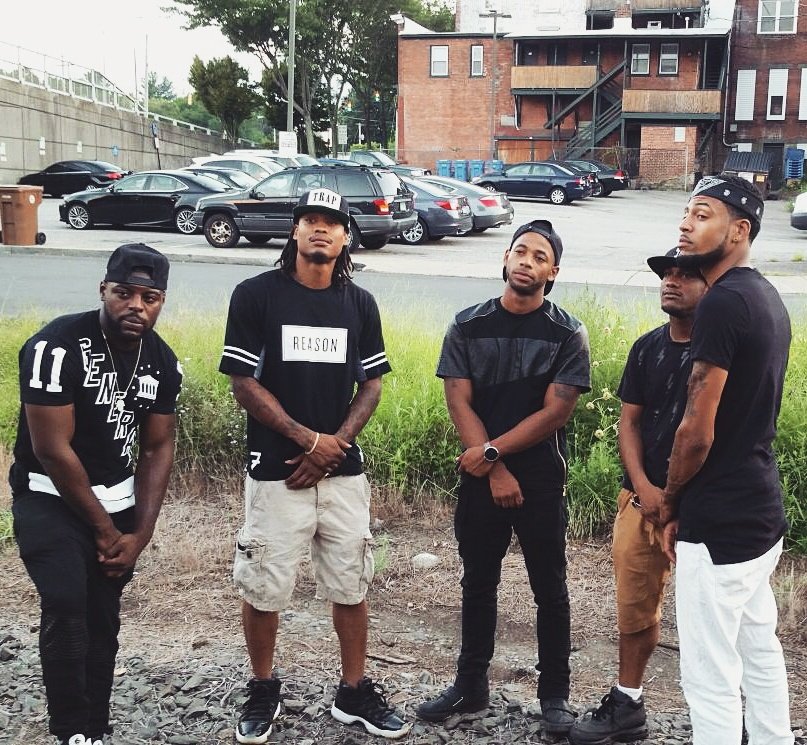 TonyPaperzEsm's tweet photo. SQUAD E.S.M 💪 https://t.co/32H7DJqCeP