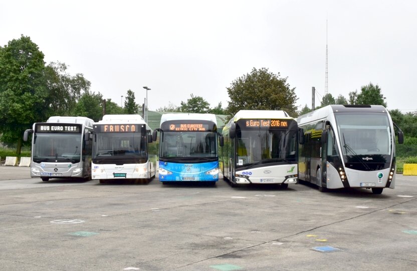 TouringcarenBus's tweet photo. #Bus Euro Test: #Ebusco 2.1, #Irizar i2e, #Mercedes-Benz Citaro NGT, #Solaris Urbino 12 e, Van Hool #Exqui.City 2/2 https://t.co/mNlo5Y1tC1