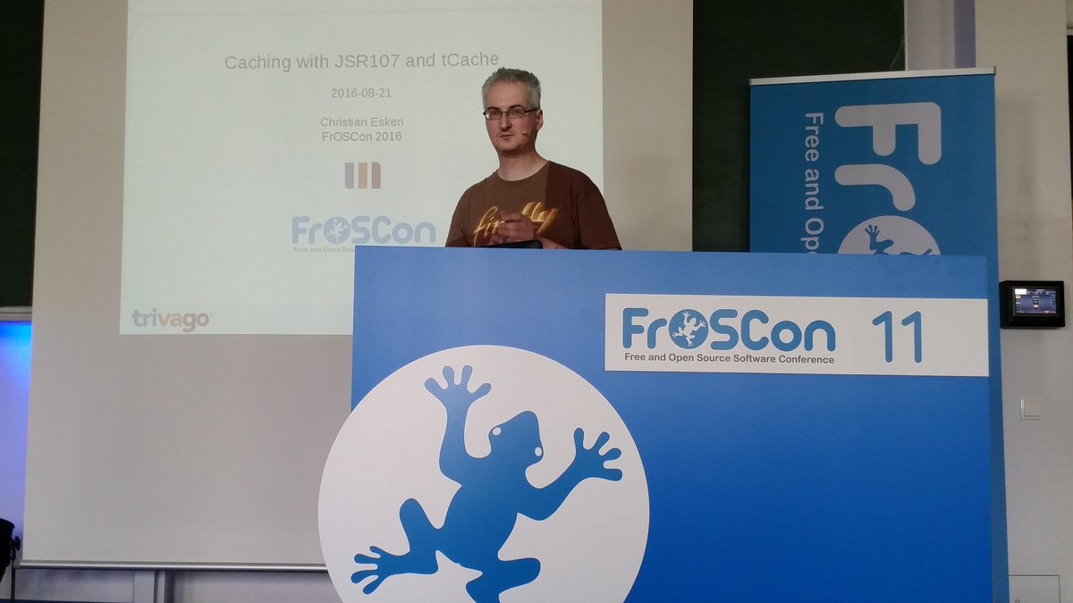 NerdUser83's tweet photo. Erwarte nun gespannt den Java Caching Talk von @trivago_de auf der #Froscon11 https://t.co/zJ61HvDqRG